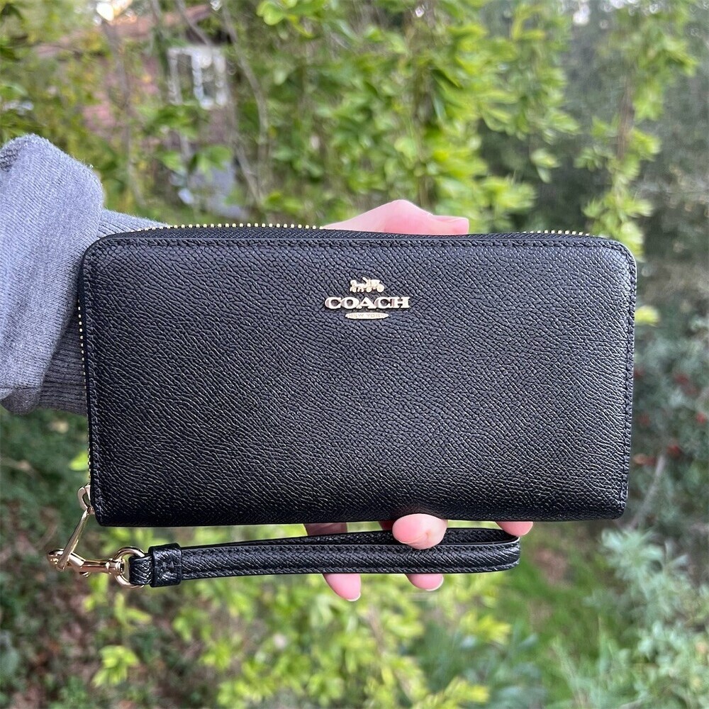 COACH Long Zip-Around Wallet Black Crossgrain Leather w Gold Hardware AUTHENTIC - Picture 1 of 7
